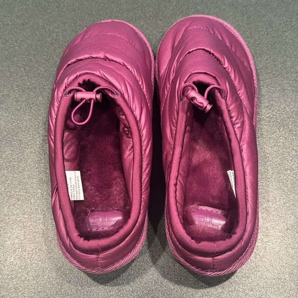 NWT Puffer Slippers - Picture 3 of 5